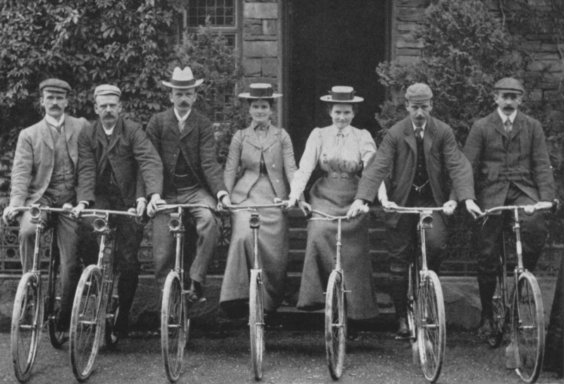 Ambleside August 1901 Arthur Jack Fred Ethel Jess Guy Bill (Cecil was in India).jpg