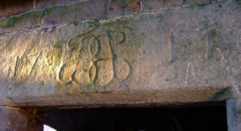 Bartons Farm Thomas Close inscription.JPG