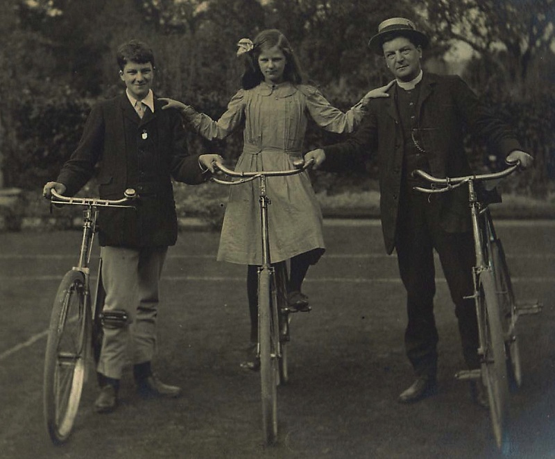 Charles Arthur Boileau Elliott and sister and father.jpg