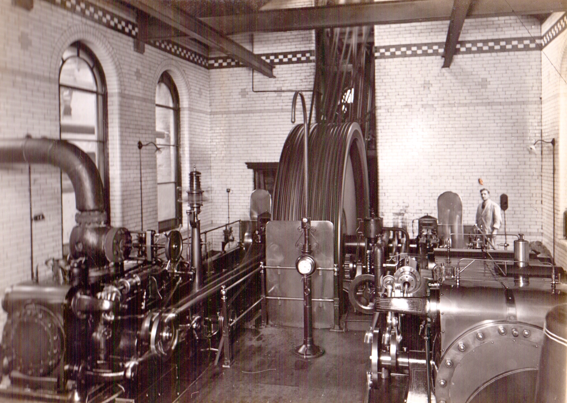 Engine House.jpg Engine House.jpg