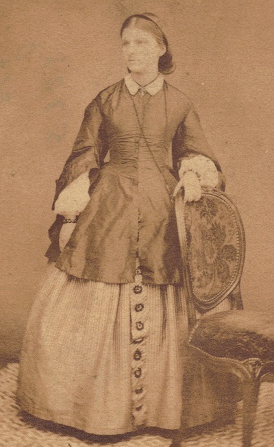 Harriet Mary Elliott b.1844.jpg