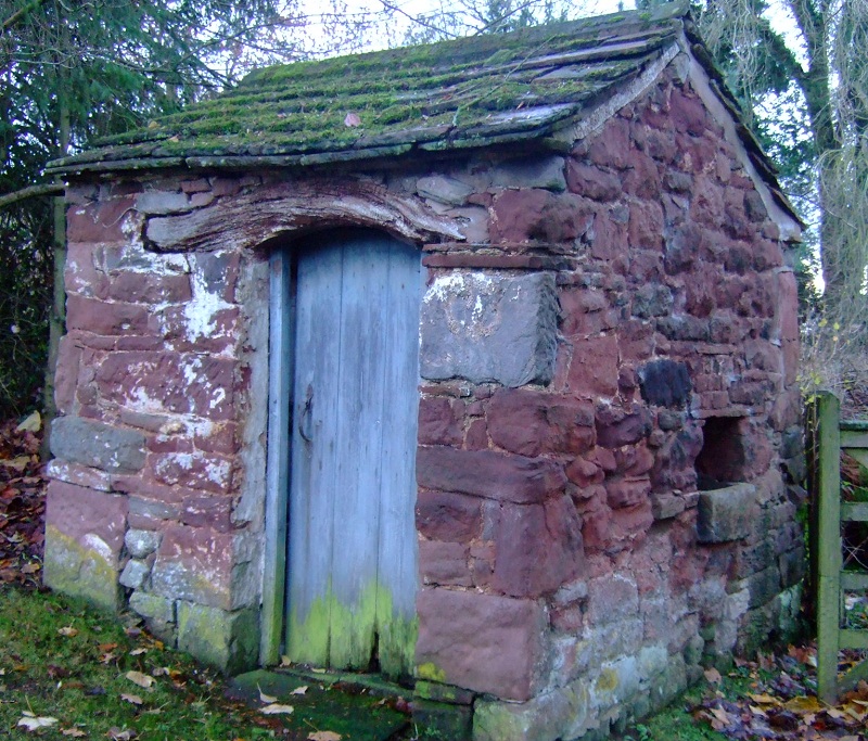 Ive Bank outhouse with trough for ammonia.JPG