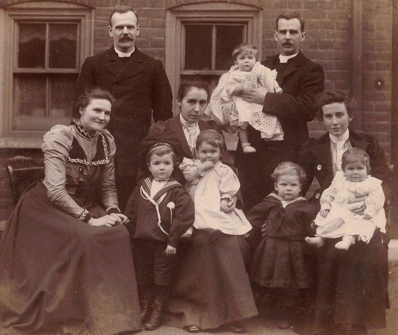 Jessie Arthur Jackie Susan Bernard Joan Cecil Ted Esther and Dora.jpg