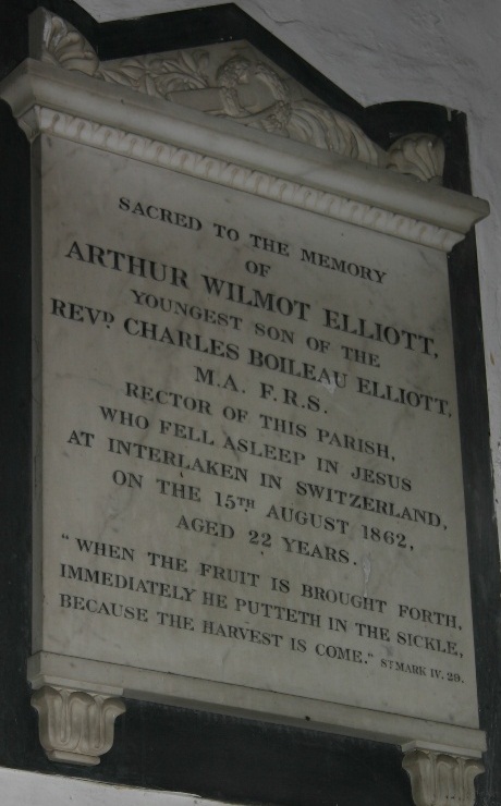 St Marys Tattingstone monument to Arthur Wilmot Elliott.jpg